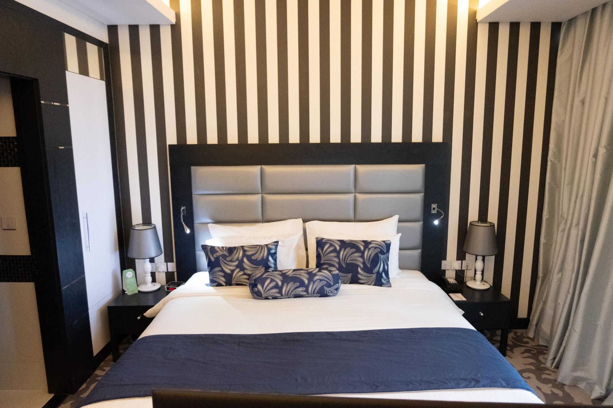 Signature 1 Hotel Tecom Dubai Eksteriør billede